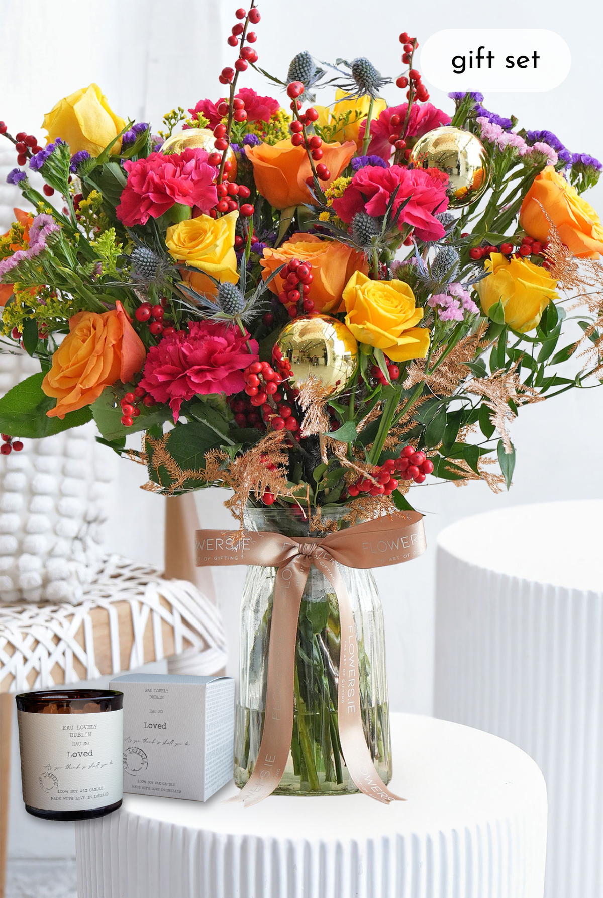 Vibrant Christmas - Vase with Candle