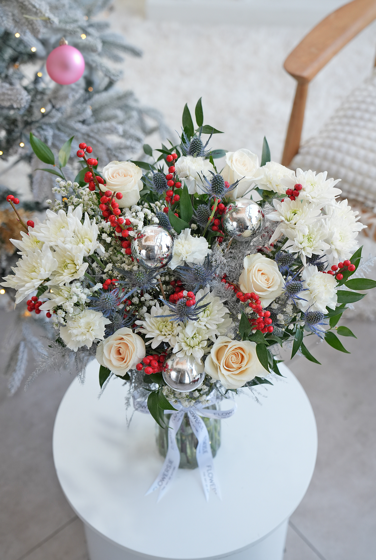 Perfect White Christmas - Vase