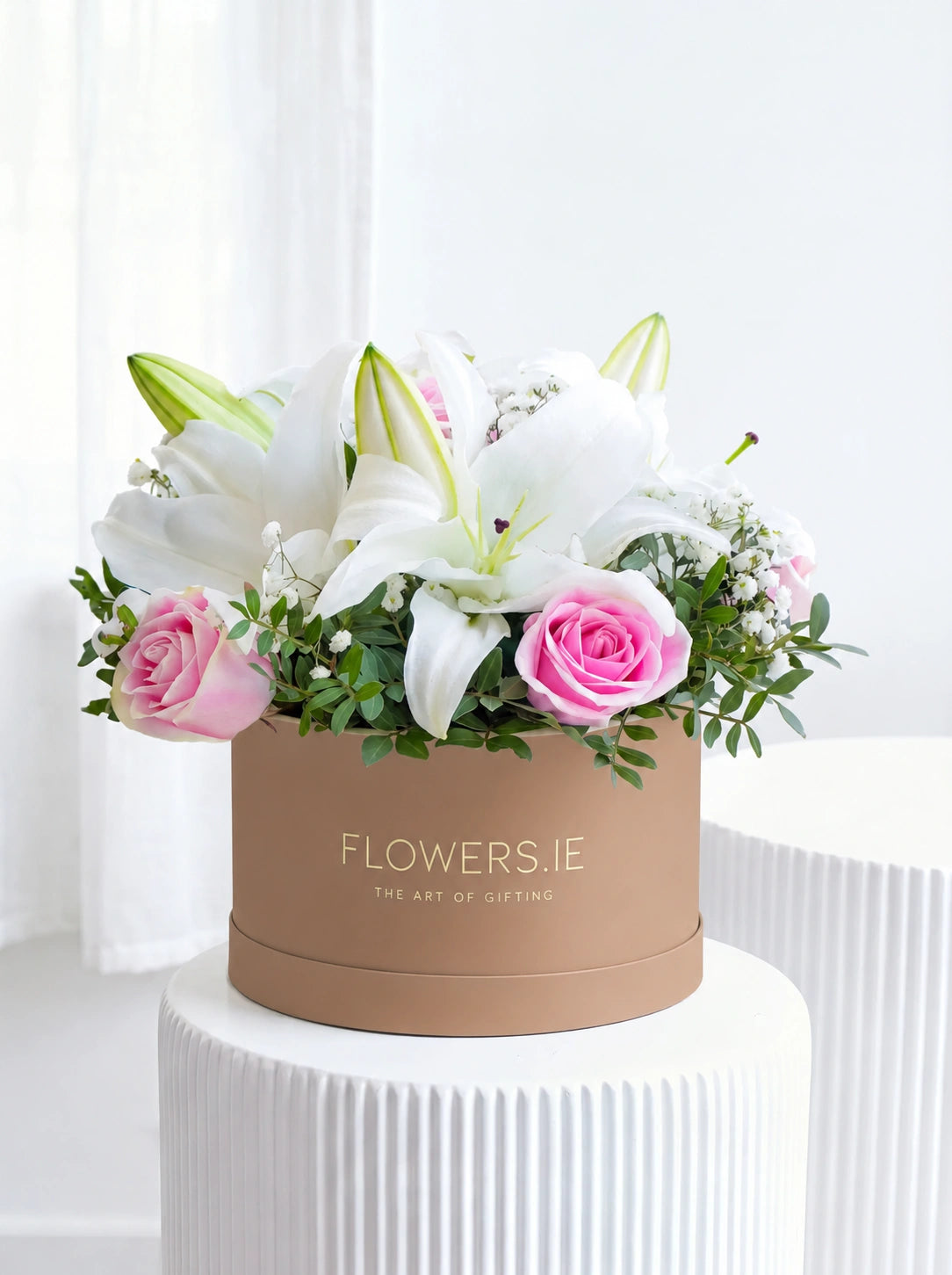Pink Roses and White Lily - Hatbox