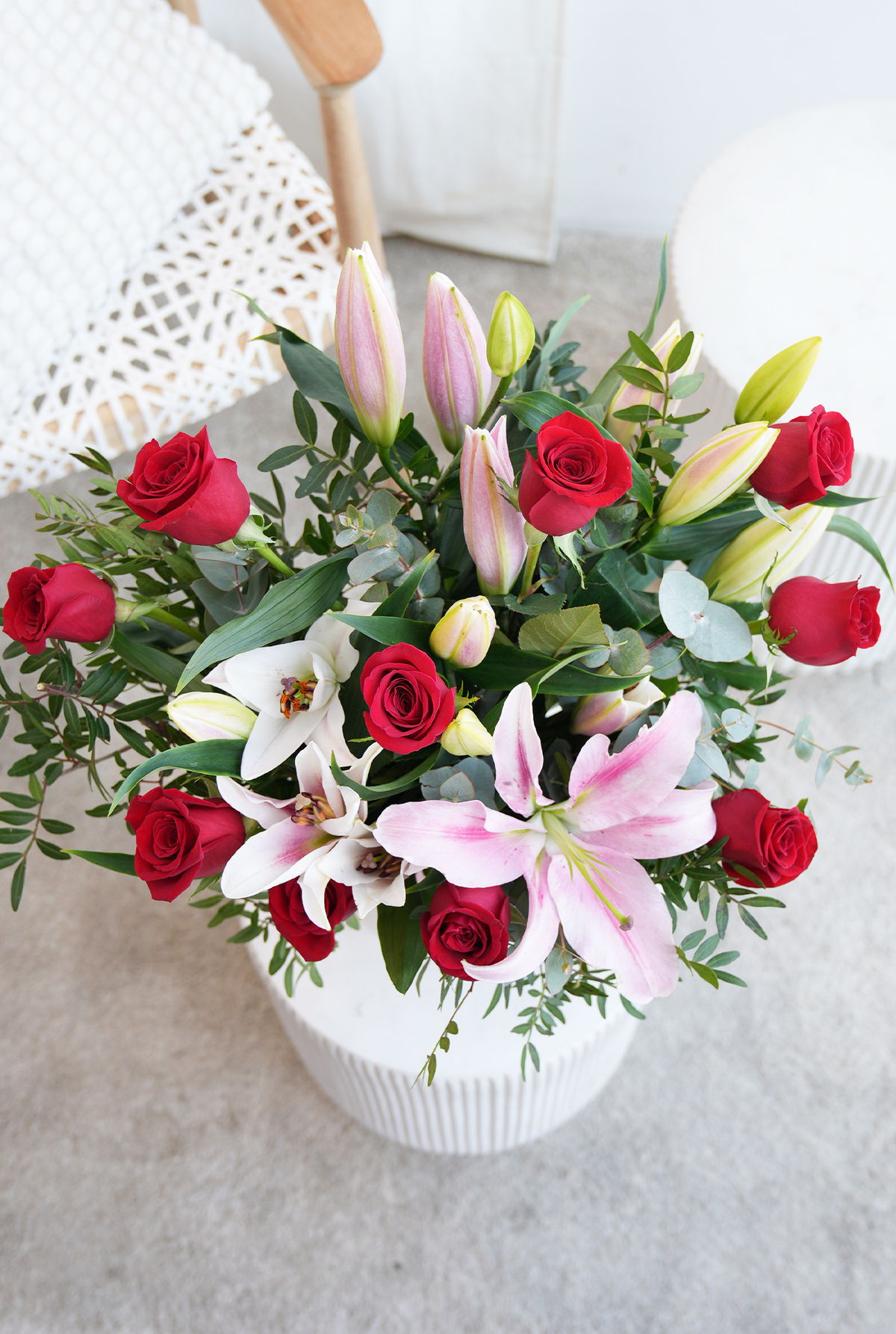 Mother&#39;s Day Romantic Red Roses and Pink Lily - Vase