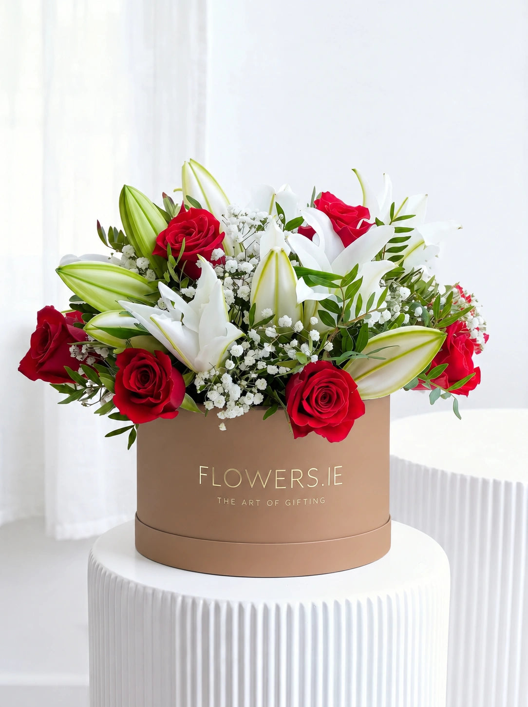 Red Roses and White Lily - Hatbox