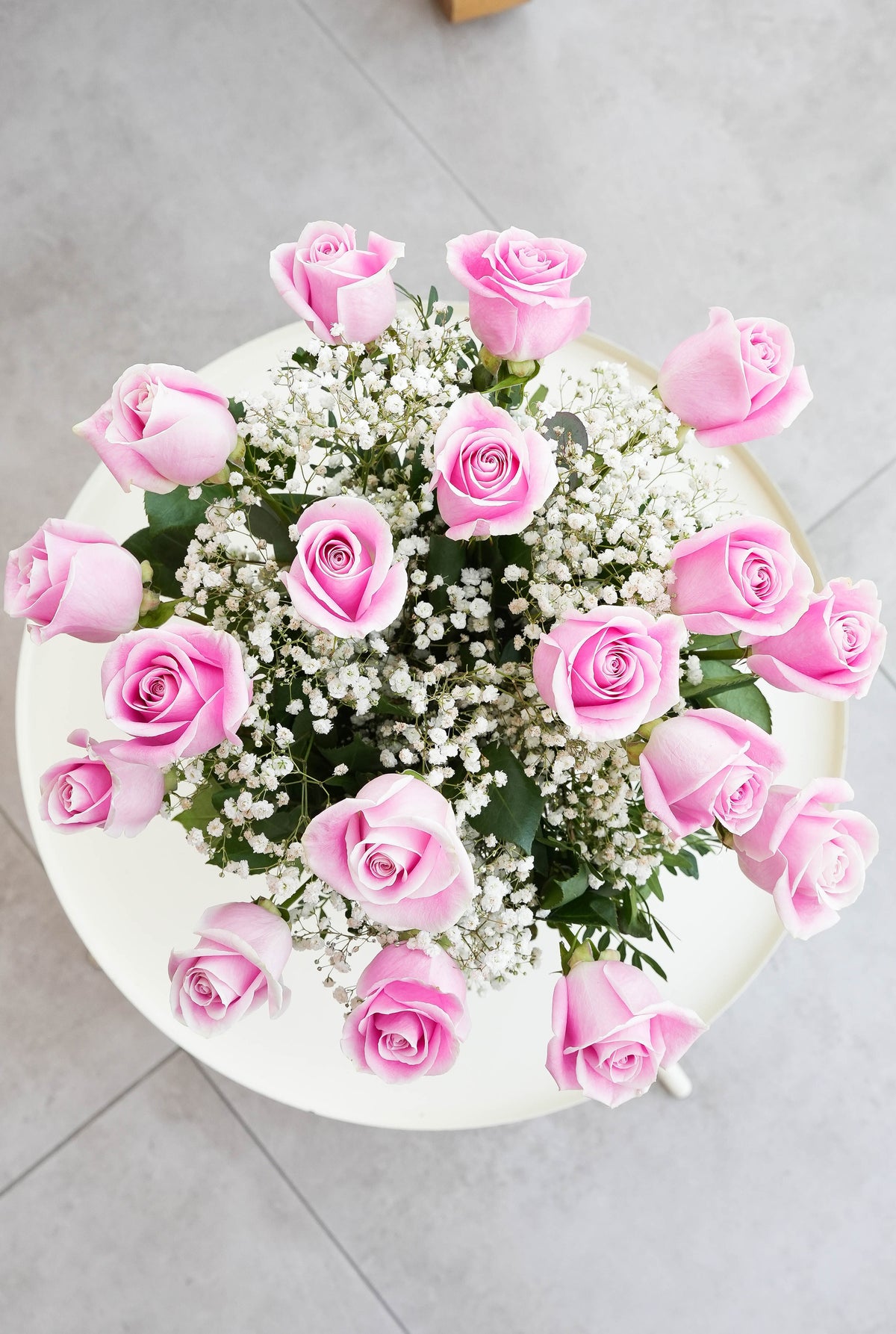 18 Long Stem Pink Roses - Vase