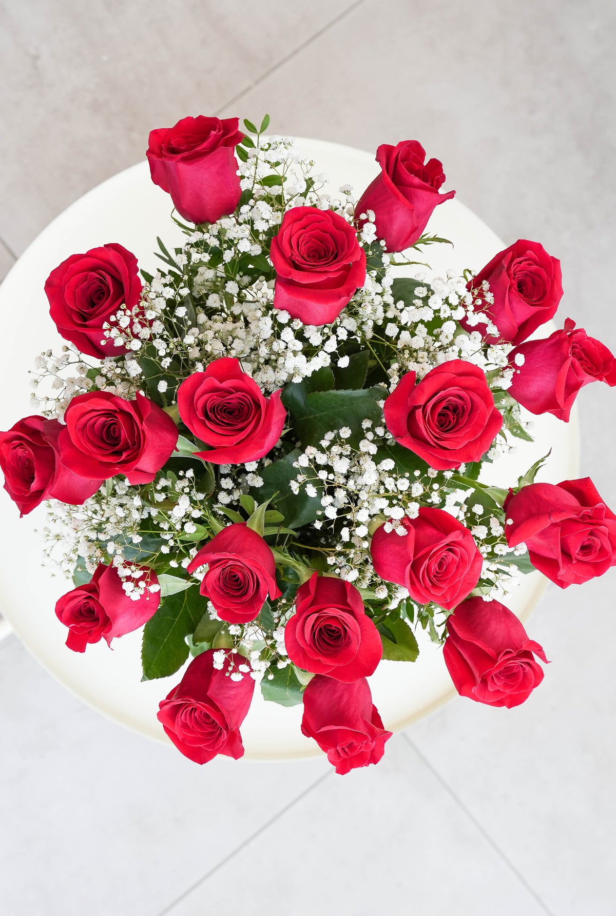 18 Long Stem Red Roses - Vase– Flowers.ie