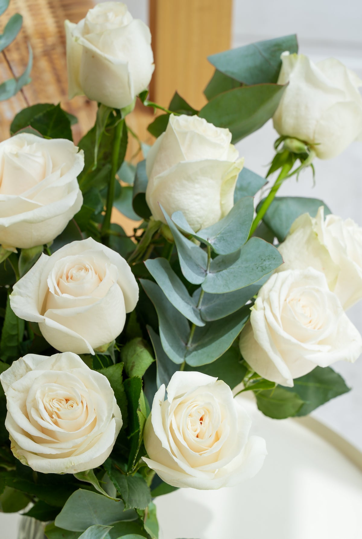 36 Long Stem White Roses - Vase