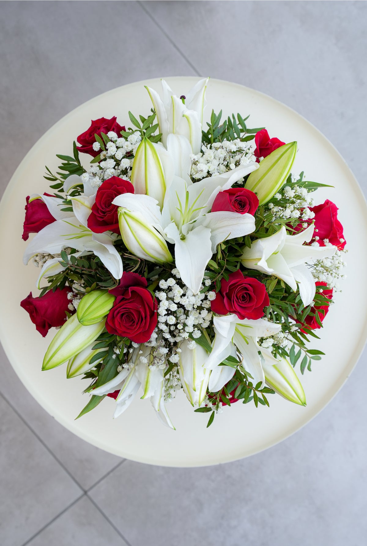 Red Roses and White Lily - Hatbox